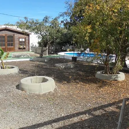Hostel Explorers Retreat