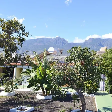 Hostel Explorers Retreat Guimar