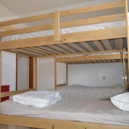 Hostel Explorers Retreat